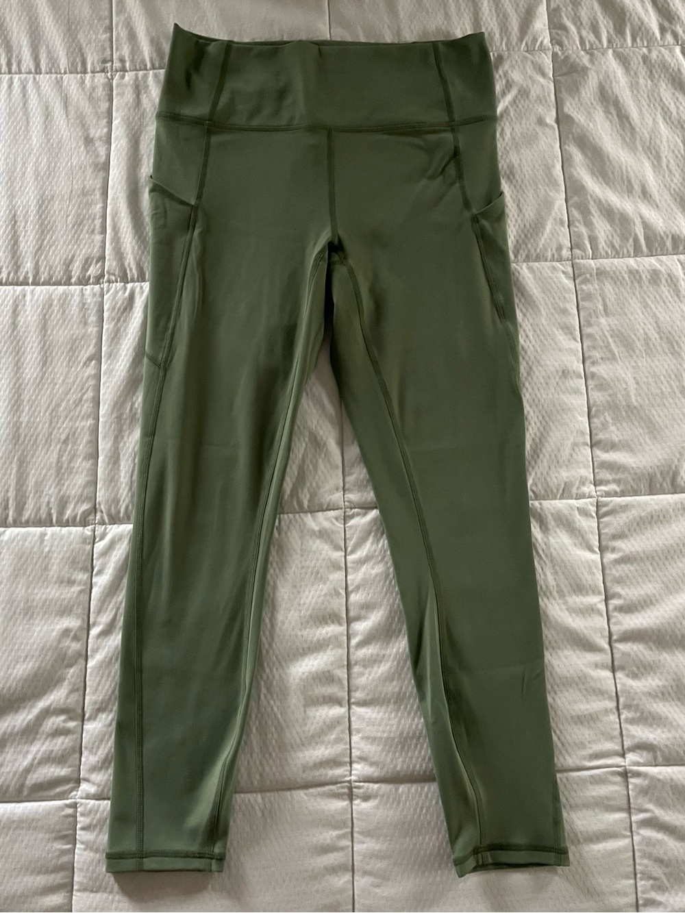 Fabletics Palm Leaf Green Oasis PureLuxe High-Waisted 7/8 Pocket Legging
